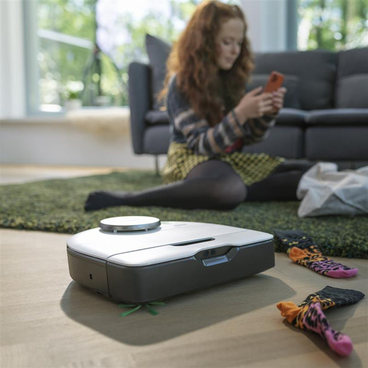 VR7 Robot Vacuum